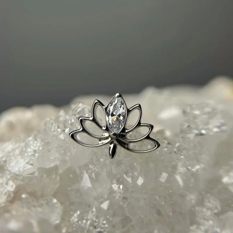 18K Solid Gold CZ Butterfly Internally Threaded Labret Stud For Lip, Cartilage Or Tragus Piercing - Image 2