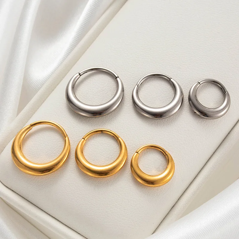 ASTM F136 Titanium Segment Clicker Ring For Septum Or Nose Piercing - Image 2