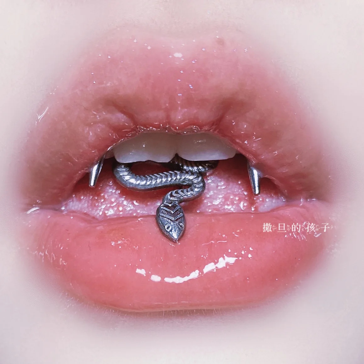 316L Surgical Steel Snake Tongue Ring For Tongue Piercing - Image 2