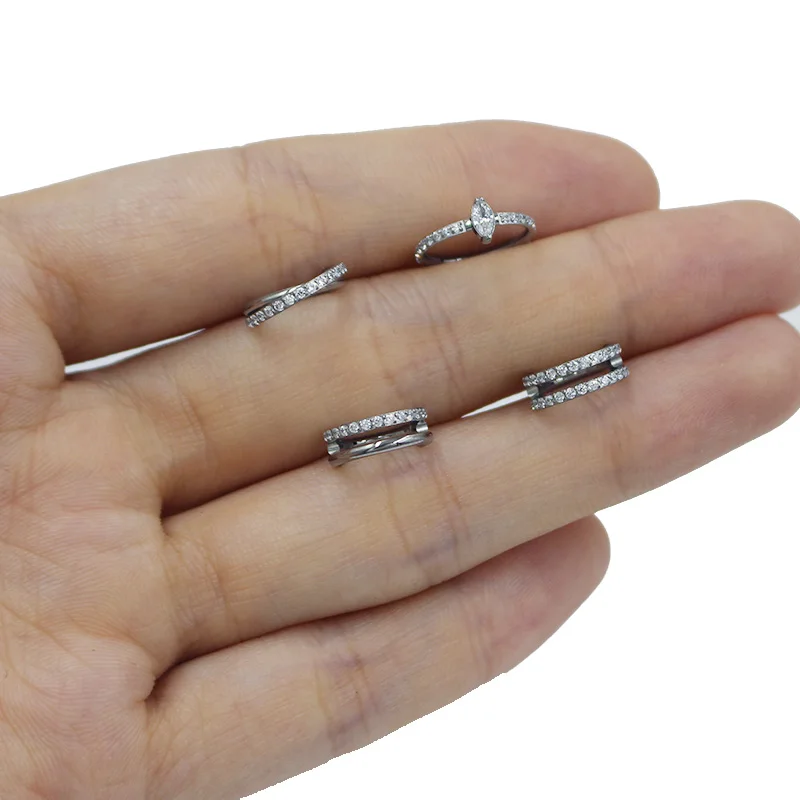 ASTM F136 Titanium Crystal Chain Nose Ring For Nose Piercing - Image 2