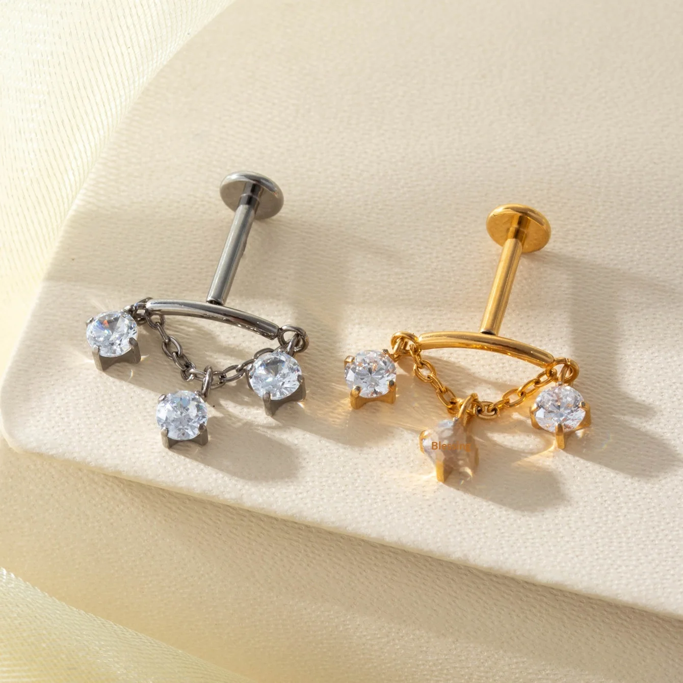 ASTM F136 Titanium Piercing Earring For Ear Piercing - Image 2