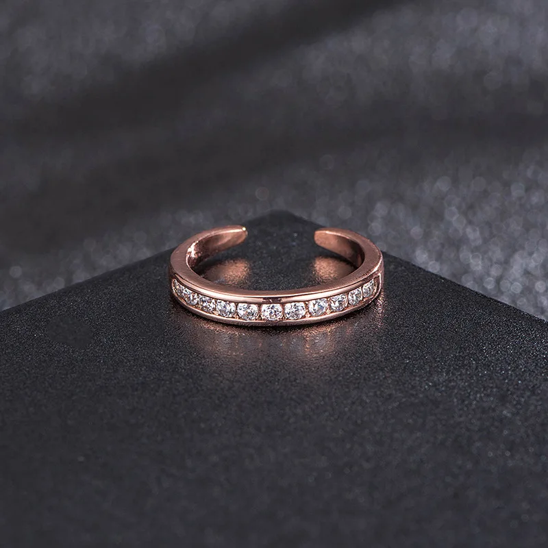 ASTM F136 Titanium CZ Toe Ring - Image 2